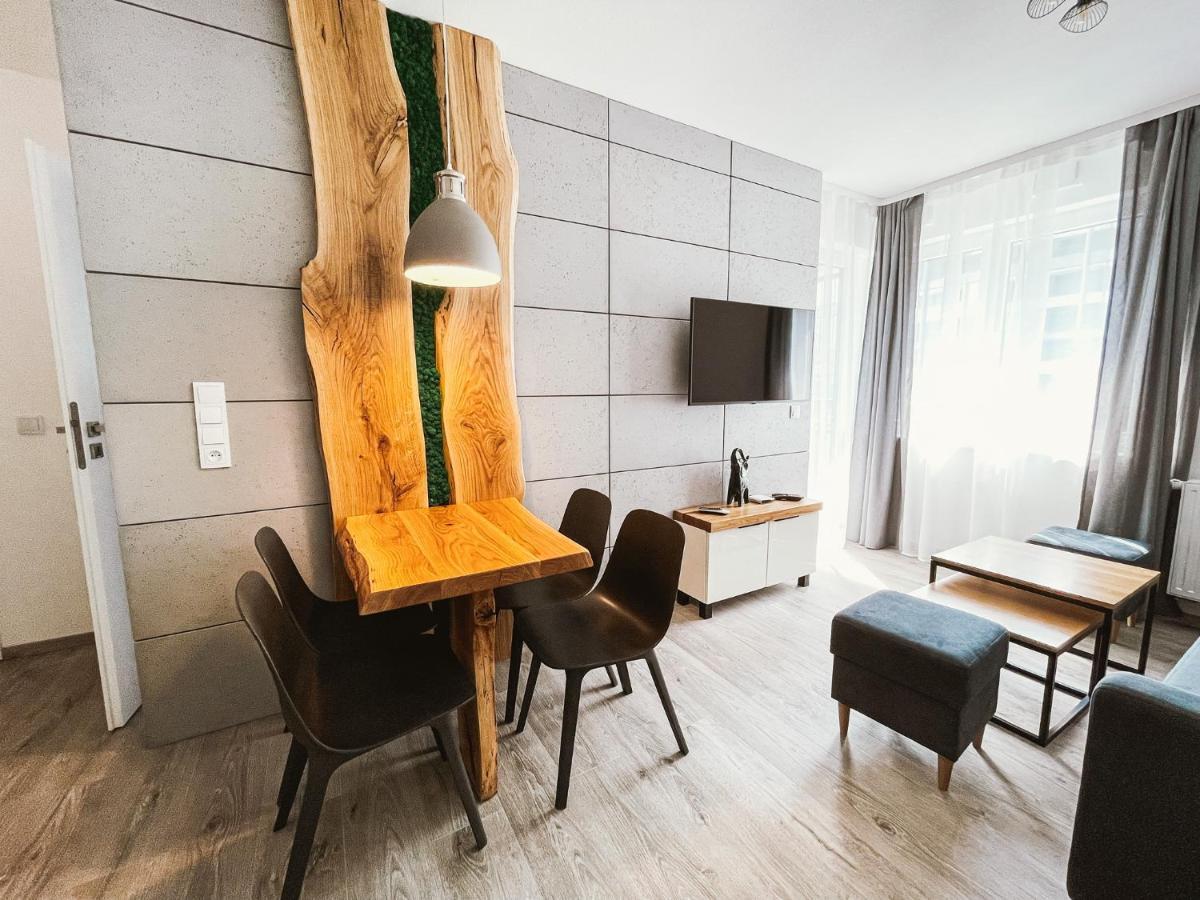 Bella Apartament Cracóvia Exterior foto